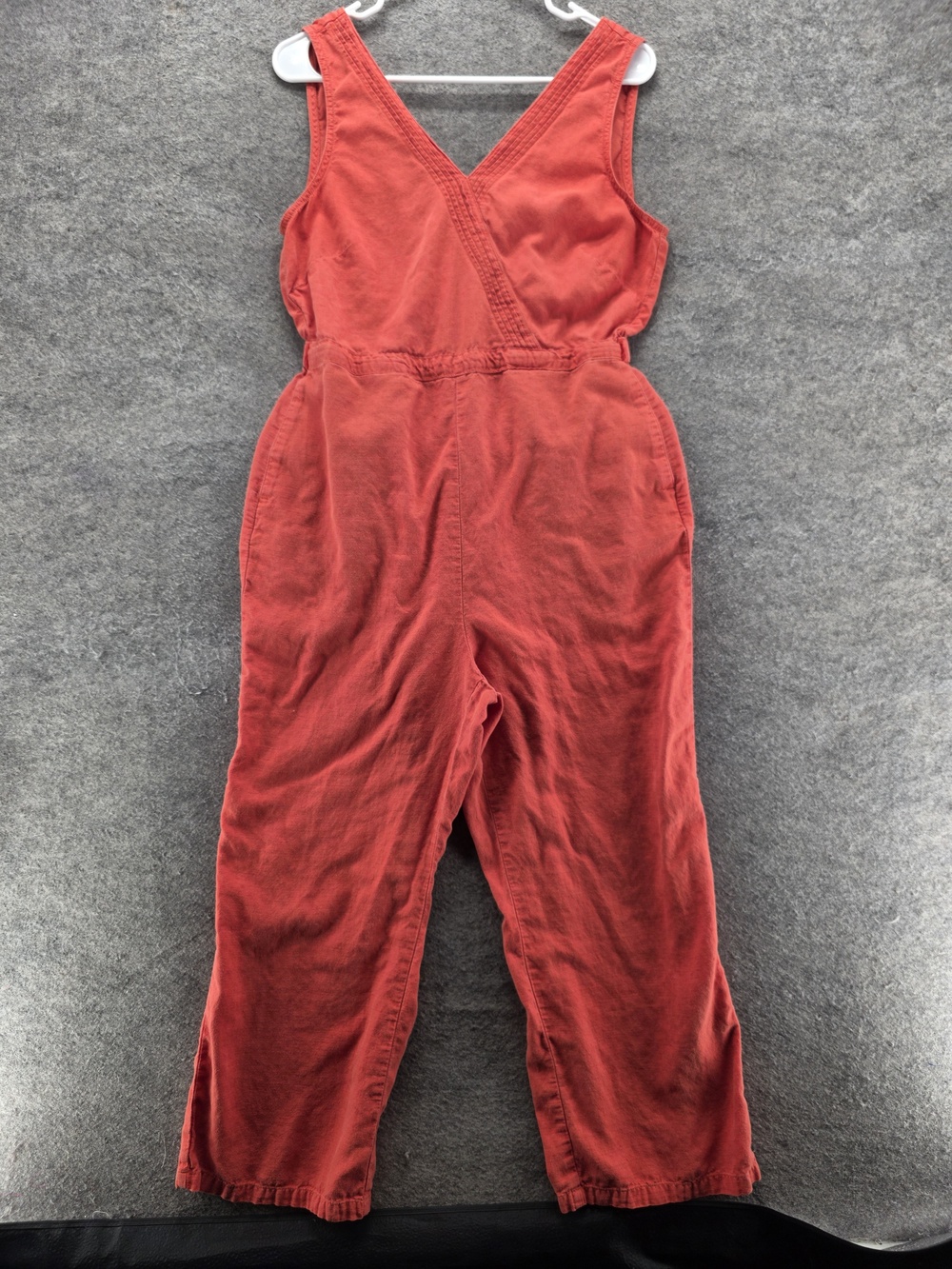 Kuhl Jumpsuit Womens M Red V-Neck Elastic Waist Cotton Pockets Cropped